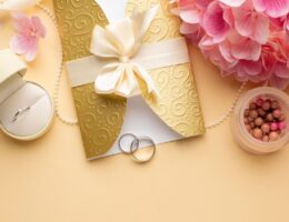 50th Wedding anniversary gift ideas for friends