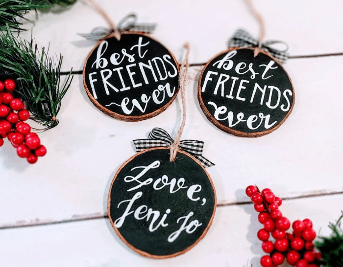 Ideas for Christmas Gifts for Female Friends