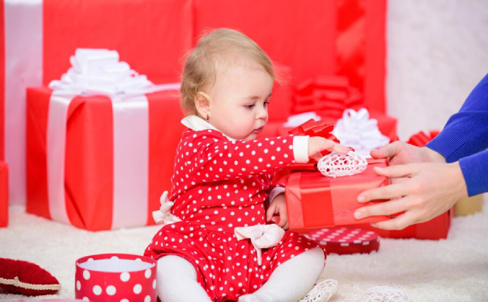 Thoughtful Etiquette for Giving Gifts to Infants