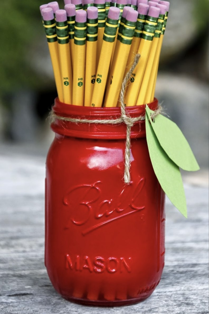 apple mason jar - homemade teacher gifts