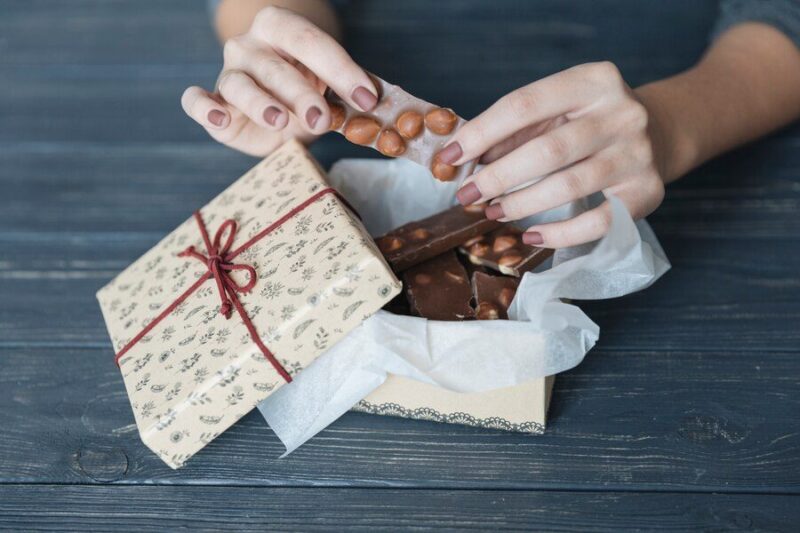 Best chocolate gifts to give a girl