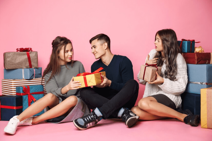 Choosing the Best Gifts for Teenage Guys