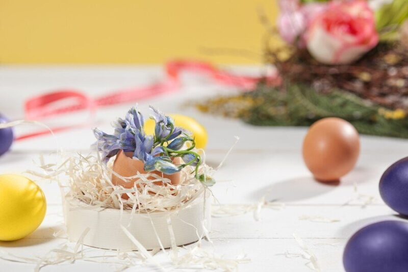 Quick and easy easter table decorations to make