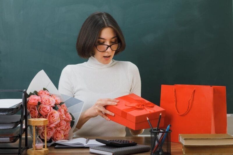 Special ways to present teacher gift ideas female