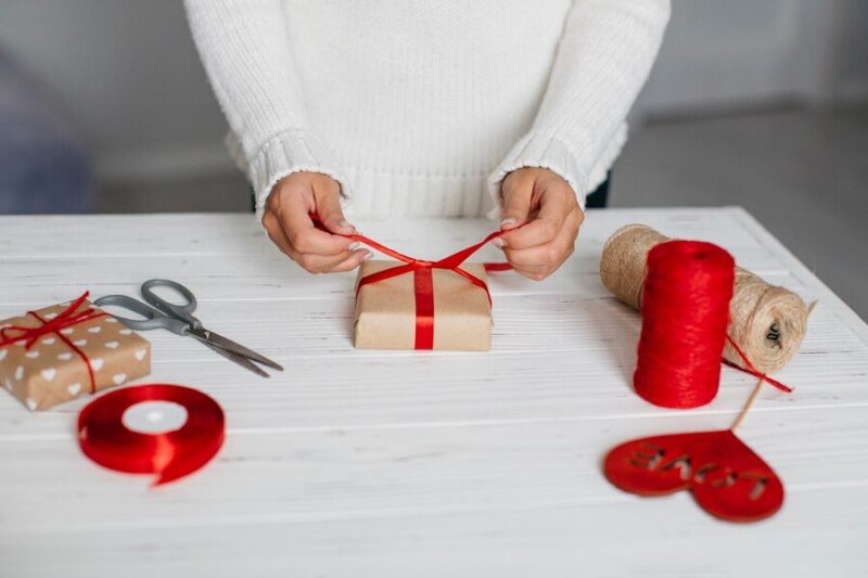 Tips to add special touch to DIY father's day gifts