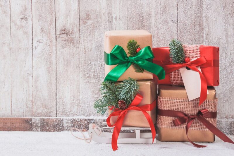 Tips to make Christmas gift ideas for a nurse extra special