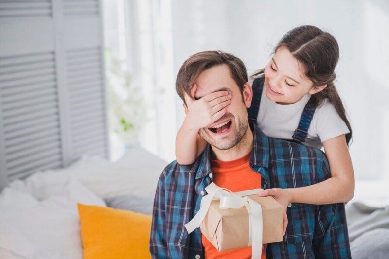 Ways to present funny dad gift ideas