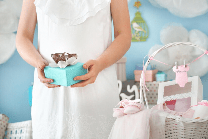 What to spend for a baby shower gift?