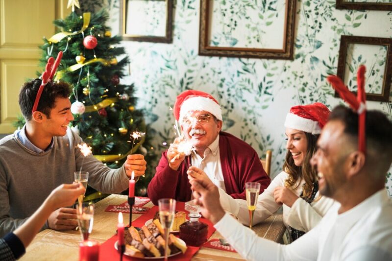 Activities to celebrate on Christmas with grandad