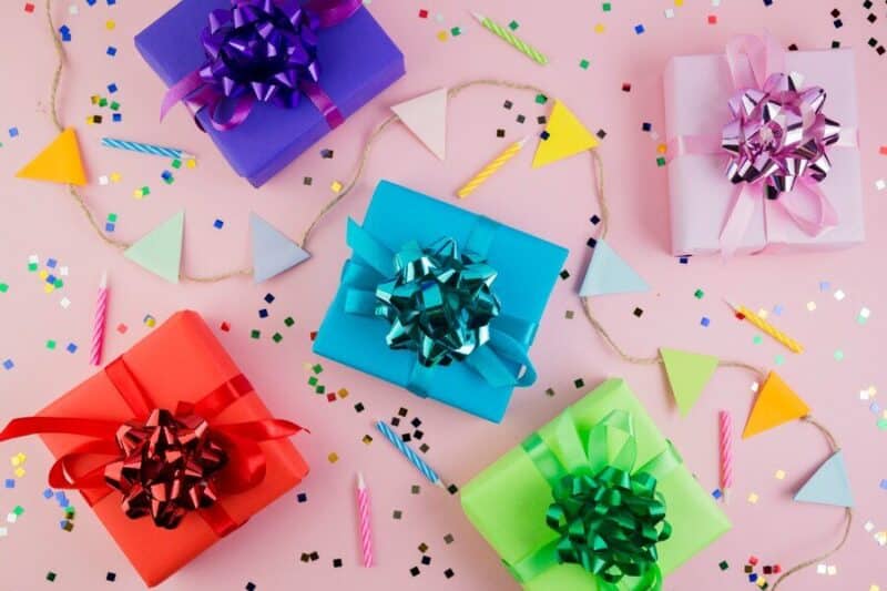 Do and don'ts when choosing 70th birthday gifts