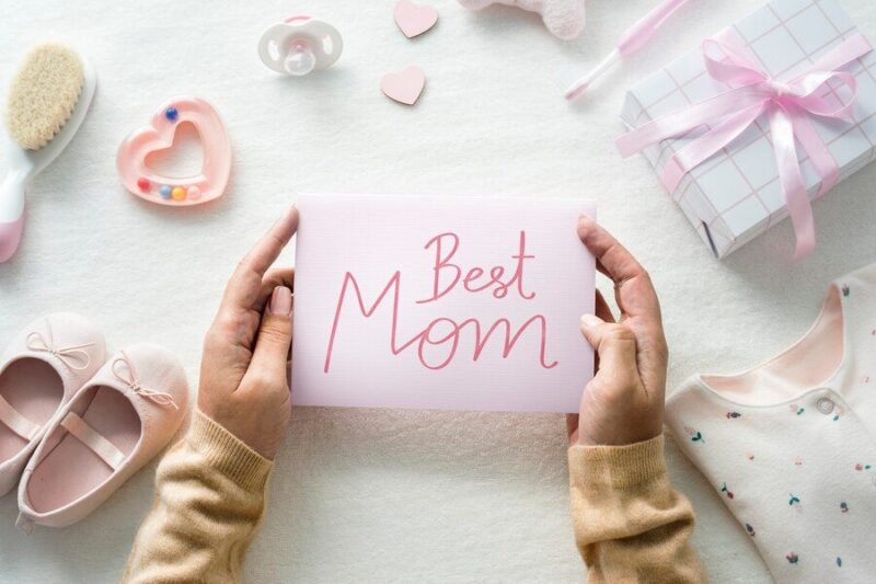 Factors to consider when choosing baby shower gifts for mum